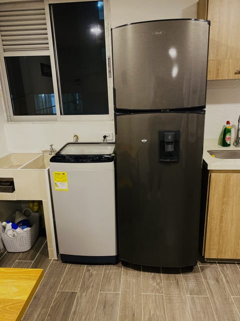 Fridge, stovetop, coffee/tea maker, toaster