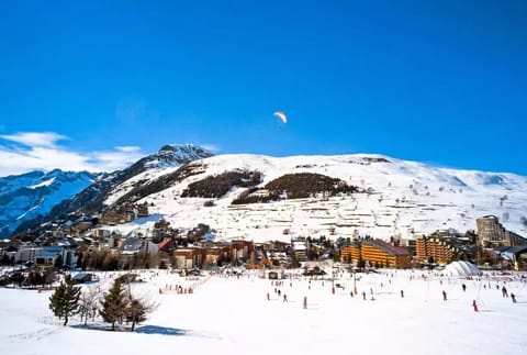 Snow and ski sports