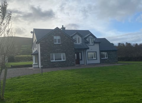 Valentia View Holiday Home, Coastal Holiday Accommodation Available near Caherciveen, County Kerry| Trident Holiday Homes | Read More and Book Online Today