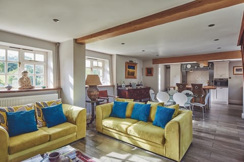 The living space at Roupel East Wing, Devon