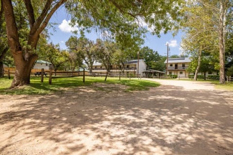 2c9eca1f-2eea-4ced-9512-4ea05fdac41a