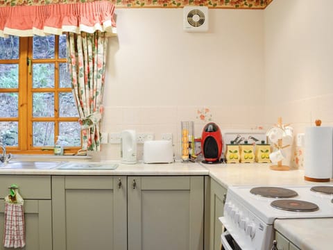 Kitchen | Toll Bridge Lodge, Banchory