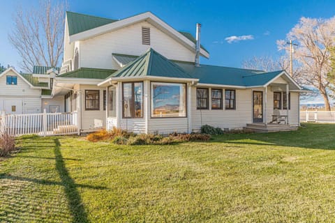Welcome to Your Fruita Getaway! This charming home is the perfect base for your next Colorado adventure—just minutes from downtown!