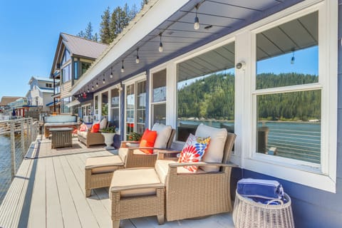 Loon Lake Vacation Rental | 3BR | 1.5BA | 1,800 Sq Ft | Step Required