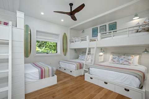 3 bedrooms, premium bedding, iron/ironing board, travel crib