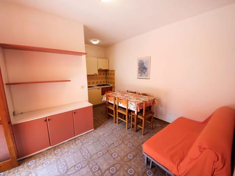 Furniture, Table, Wood, Comfort, Orange, Building, Interior Design, Architecture, Flooring, Floor