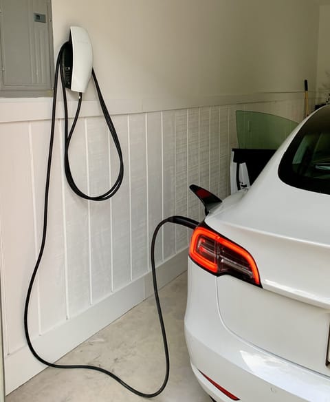 Car charging station