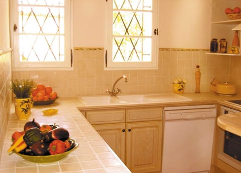 Prepare meals in the privacy of your own kitchen and enjoy them at the dining table.