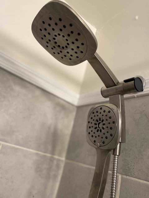 Hand-held showerhead