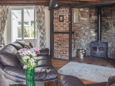 Living area | Llys Elen Two - Llys Elen Retreats, Llanfairpwllgwyngyll