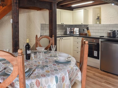 Open plan living space | Llys Elen Two - Llys Elen Retreats, Llanfairpwllgwyngyll