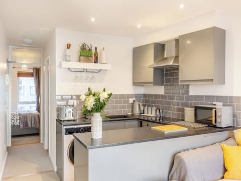 Kitchen area | Estuary View, Exmouth