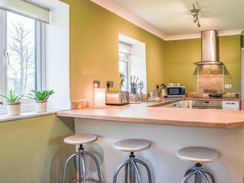 Kitchen area | Meadow Cottage - Gowerton Cottages, Gowerton, near Swansea