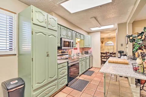 Kitchen | Trash Bags & Paper Towels