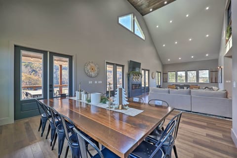 Living Room | Dining Area | Dishware & Flatware Provided