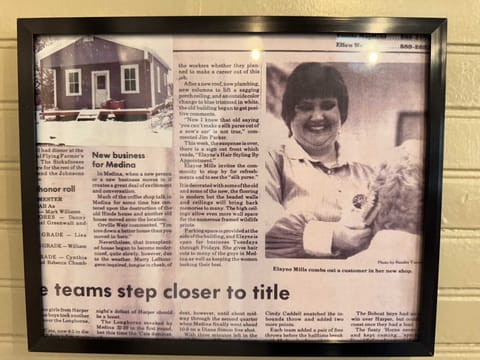 If you mention that you're staying at the former home of Elayne's Hairstyling to folks in Medina, they'll know exactly where you mean!