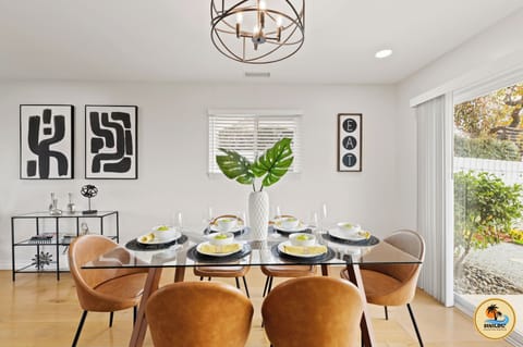 From brainstorms to family dinners, you're all set to host with ease!