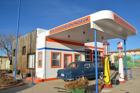 Pete’s Route 66 Gas Station Museum