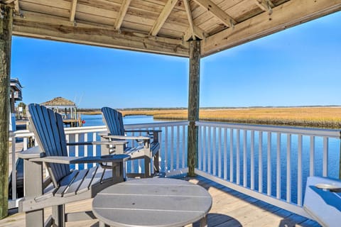 Surf City Vacation Rental | 3,022 Sq Ft | 6BR | 4.5BA | Stairs Required