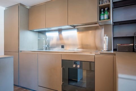 the modern and charming kitchen