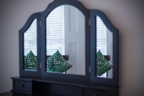 Langland Road - 1 Bedroom Apartment - Mumbles (2448)