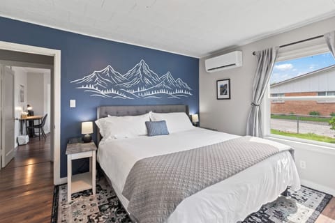 Luxury King DreamCloud Premiere Hybrid Mattress, closet, AC, blackout curtains