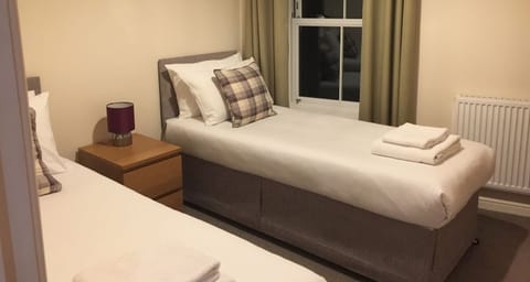 2 singles or king at Mid Wales Holiday Lets Bakehouse Apartment