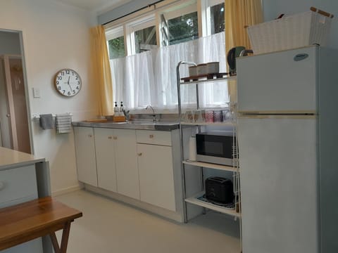 Kitchen. Added a 6ltr air oven.