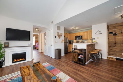 SWP Waterside West A303 main room