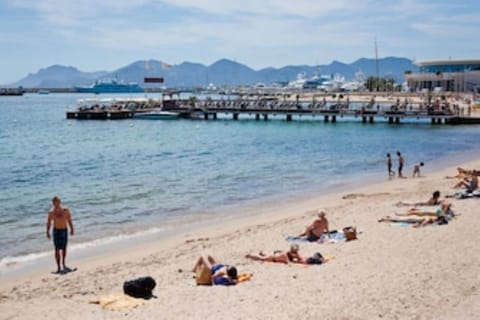 Beach nearby, sun loungers