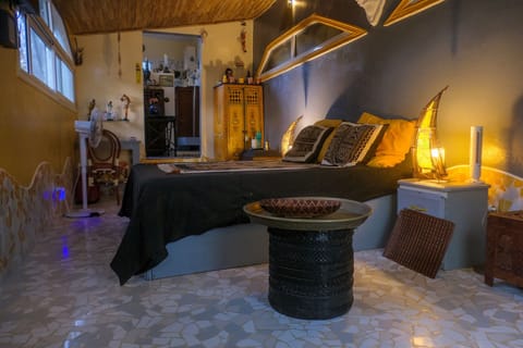 1 bedroom, desk, travel crib, free WiFi