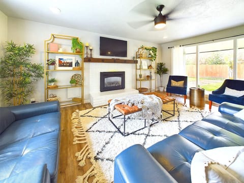 Relax, unwind, and make yourself at home in this cozy living space