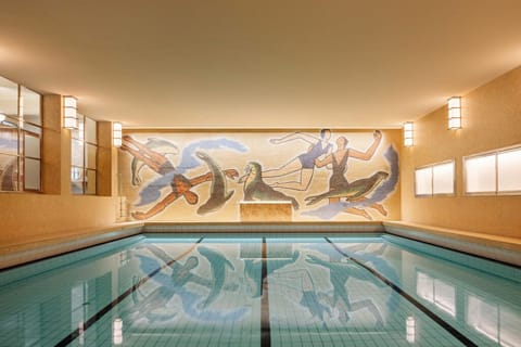 Indoor pool, outdoor pool