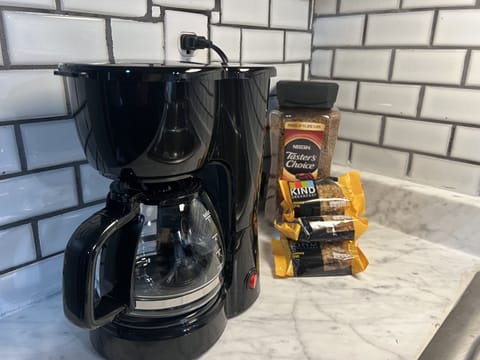 Complementary coffee and breakfast bars