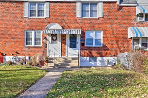 Allentown Vacation Rental | 4BR | 2BA | 1,500 Sq Ft | Steps Required