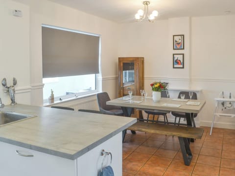 Kitchen/diner | Tern House, Amble