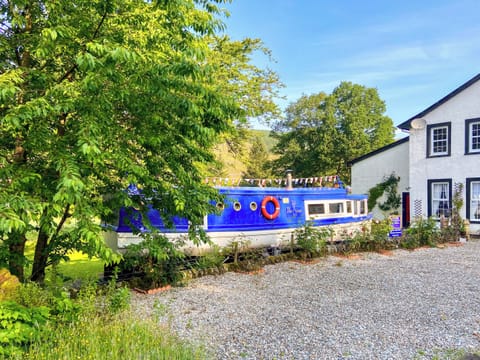 Exterior | The Prince - Hobgoblin Holiday Apartments, Glendaruel