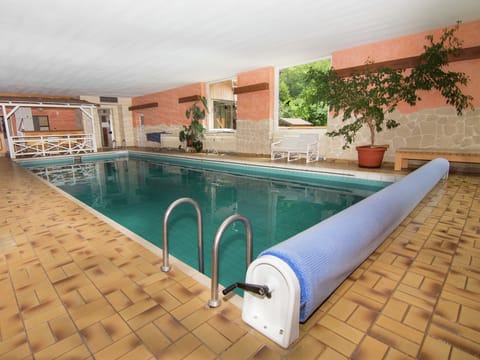 Holiday Home Swimming Pool