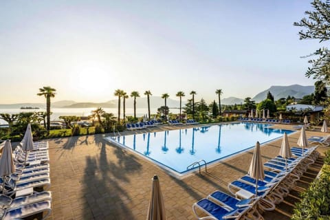 Holiday Home Swimming Pool