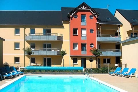 Holiday Home Swimming Pool