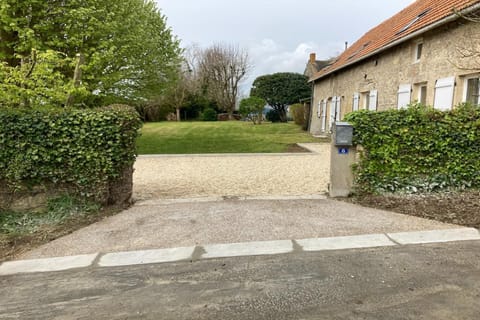 Entrance / Reception