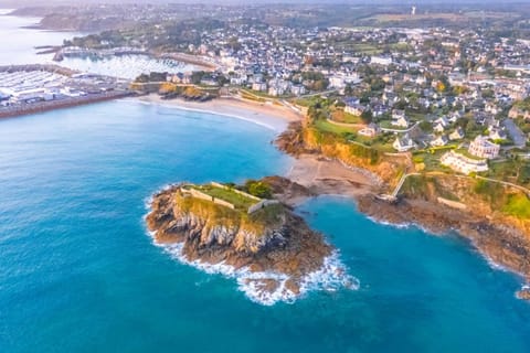 Surroundings [summer] (1-5 km)