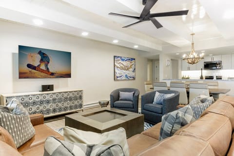 View from Living Room into the kitchen