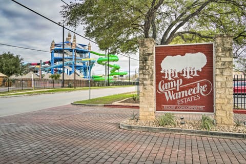 Exterior | Walk to Schlitterbahn