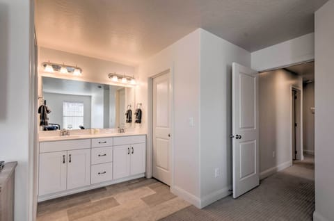 En-Suite Bathroom | Hair Dryers