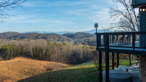Dinner bell and LeConte views