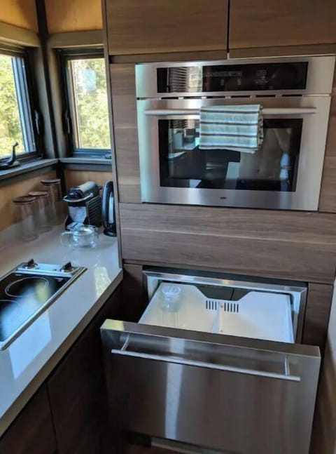 Fridge / Freezer drawers and micro/oven combo