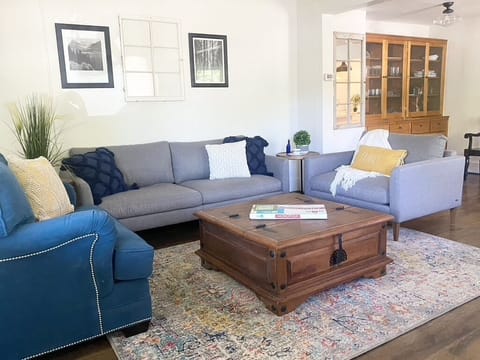 Spacious LR seats 6 comfortably for movie and game time!