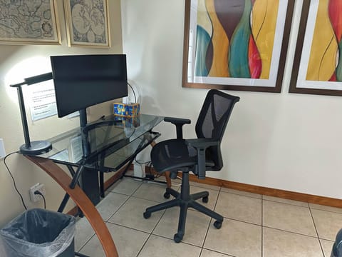 UPGRADED DESK- Has 2nd 4K-monitor, variable Lamp & chair, desk lamp & HDMI cable