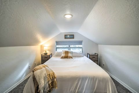 Bedroom 1 | 2nd Floor | Queen Bed | Linens Provided